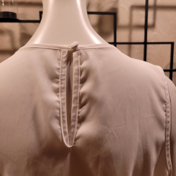 Cream Front Layered Ruffeled Blouse - Picture 6 of 7